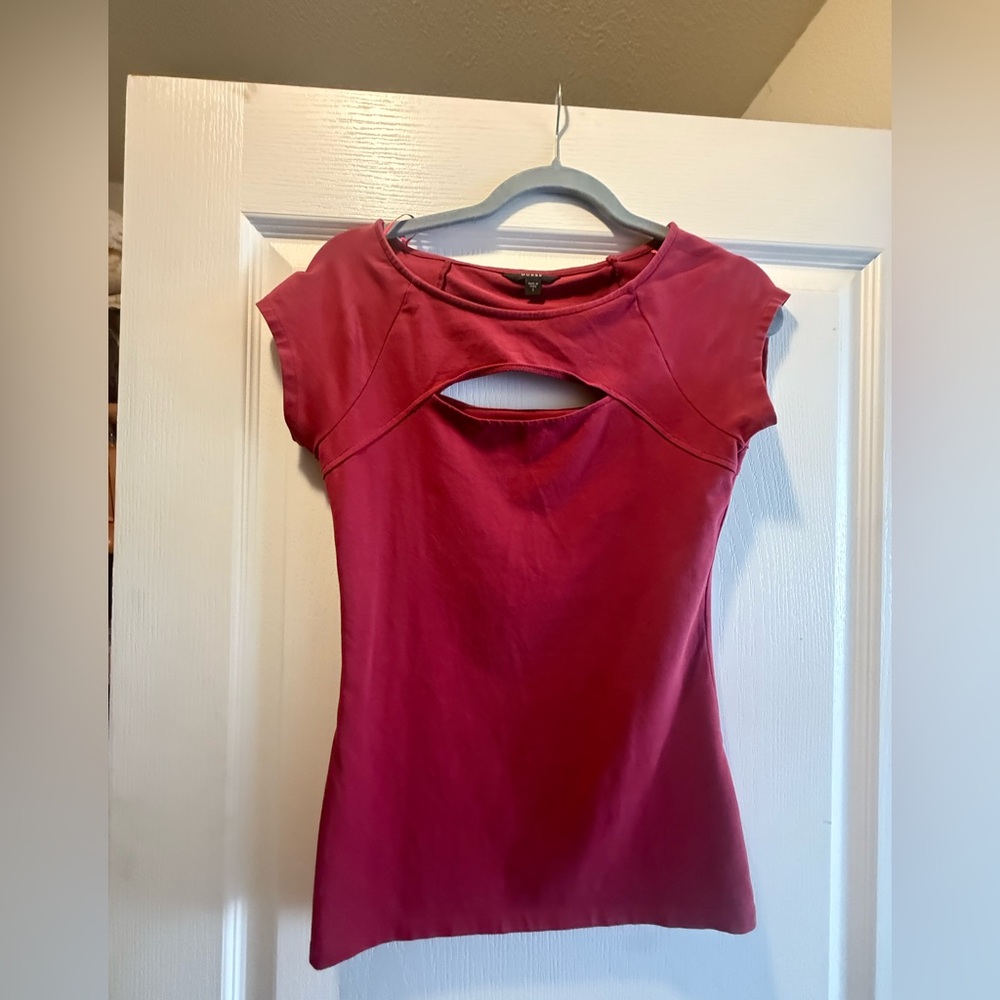 Guess Women's Pink Cutout Cap-Sleeve Top